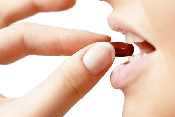 Uống vitamin tổng hợp