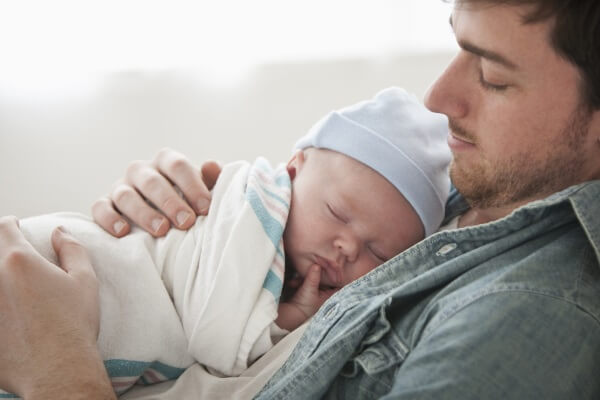 11 cách đơn giản để bé "nghiện" bố hơn 11