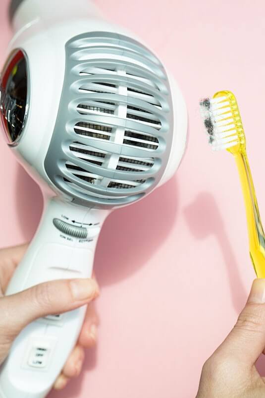 12 mẹo làm đẹp cho môi, tóc, móng ít ai biết từ bàn chải đánh răng 48 12 mẹo làm đẹp cho môi, tóc, móng ít ai biết từ bàn chải đánh răng 20