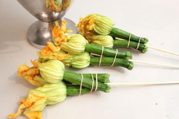 15 loại rau quả “gọi” sữa về và nhuận tràng cho mẹ sau sinh 42 Hoa bí