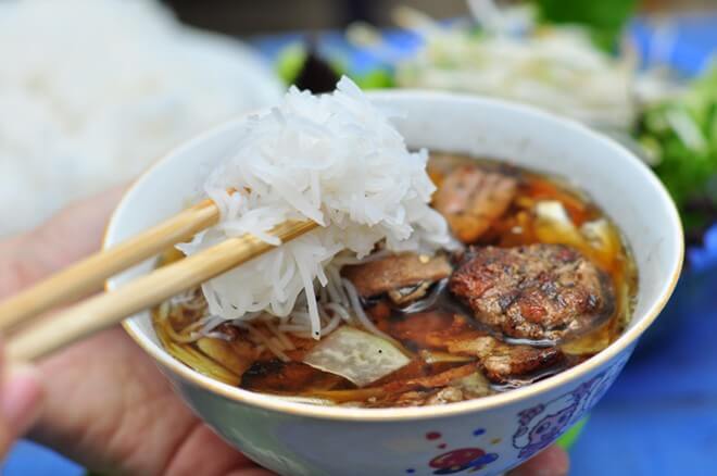 2 cách làm món bún chả Hà Nội ngon đúng điệu cho những ngày ngán cơm 35 2 cách làm món bún chả Hà Nội ngon đúng điệu cho những ngày ngán cơm 7