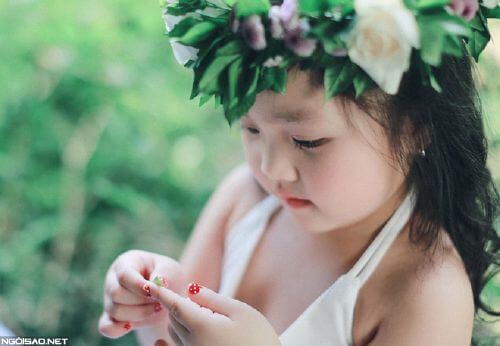 2 phù dâu nhí đẹp như thiên thần 6