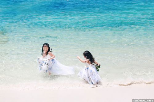 2 phù dâu nhí đẹp như thiên thần 14