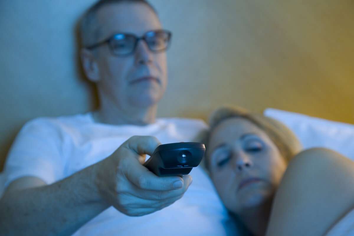 5 điều không nên làm trên giường ngủ 38 chữa mất ngủ