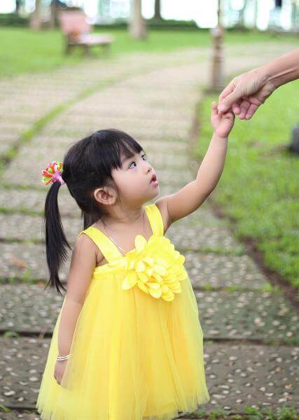 5 điều mẹ cần lưu ý khi trẻ vui chơi nơi công cộng 35 5-dieu-me-can-luu-y-khi-tre-vui-choi-noi-cong-cong