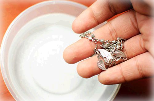 6 công dụng hữu ích của kem đánh răng 33 6 công dụng hữu ích của kem đánh răng 5