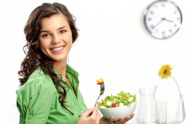 6 nhóm thực phẩm cần tránh khi đang cho con bú