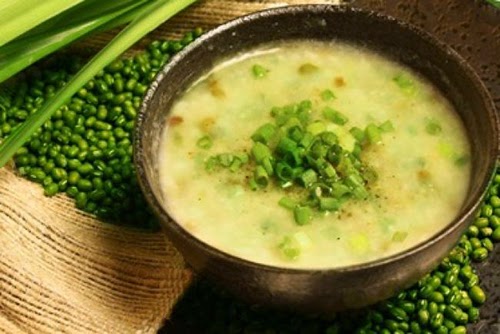 7 món cháo dân gian chữa trẻ ra mồ hôi trộm 42
