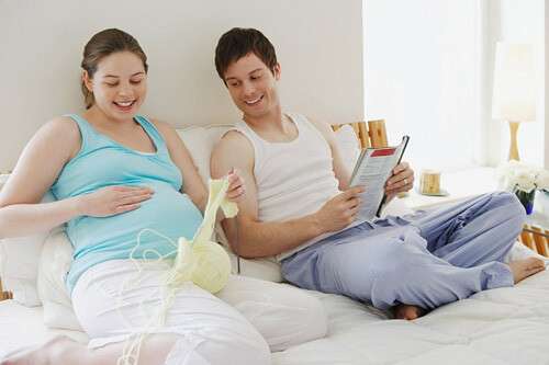 8 điều chồng nên làm cho vợ trong tháng cuối thai kỳ 37 Luôn động viên vợ