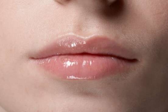 9 công dụng làm đẹp kì diệu của vaseline 36 9 công dụng làm đẹp kì diệu của vaseline 8