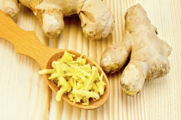 9 thực phẩm làm giảm các triệu chứng cảm cúm hiệu quả cho cả người lớn và trẻ em 37 Củ gừng
