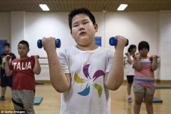 &Aacute;m ảnh sự thật đằng sau trại giảm b&eacute;o cho trẻ 