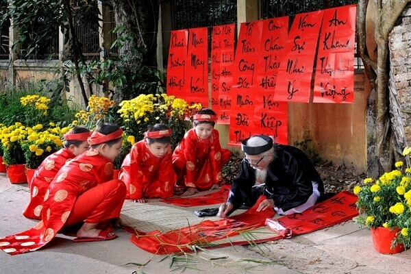 Ấm cúng phòng thờ ngày Tết 40 am-cung-phong-tho-ngay-tet