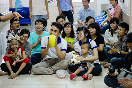 Ảnh nụ cười trẻ thơ chiến thắng nỗi đau bệnh tật 43 anh-nu-cuoi-tre-tho-chien-thang-noi-dau-benh-tat