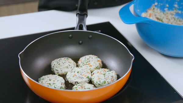Bánh đậu phụ rau củ chiên lạ miệng cho cả nhà nhâm nhi ngày mưa 48 Bánh đậu phụ rau củ chiên lạ miệng cho cả nhà nhâm nhi ngày mưa 20
