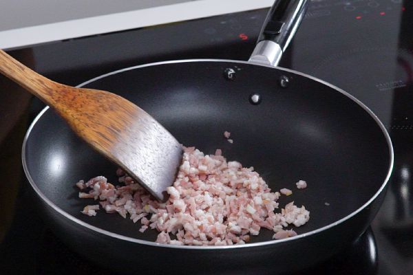 Bánh khoai tây nhân phô mai giòn thơm cho bé 18