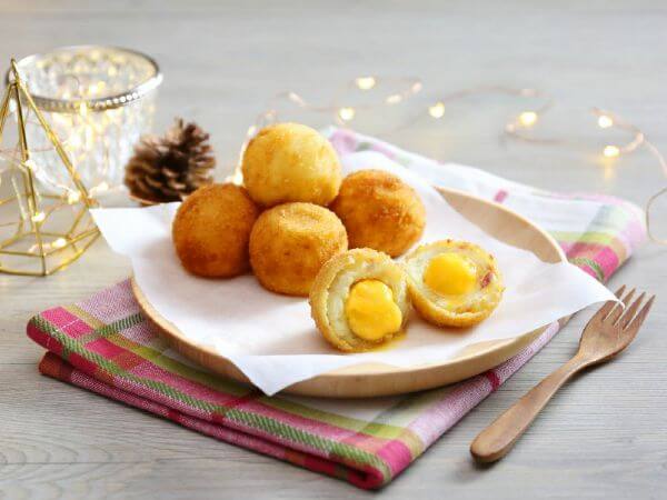 Bánh khoai tây nhân phô mai giòn thơm cho bé 23