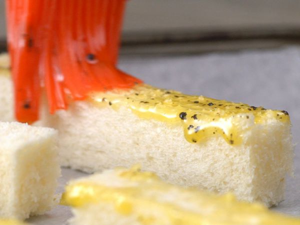 Bánh mì tẩm bơ giòn thơm cho ngày cuối tuần mát rượi 46 Bánh mì tẩm bơ giòn thơm cho ngày cuối tuần mát rượi 18