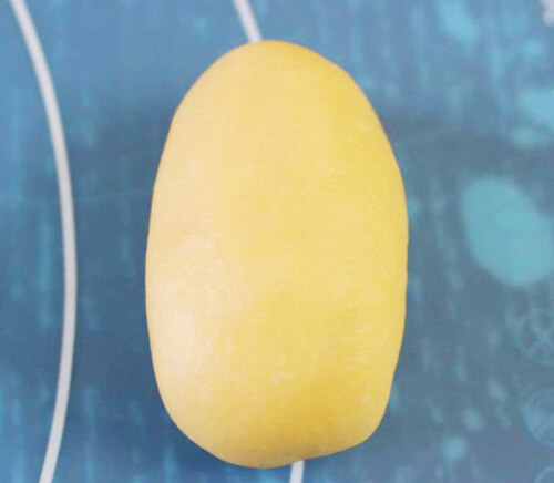Bánh Trung thu hình Minion vị chanh cho bé 20