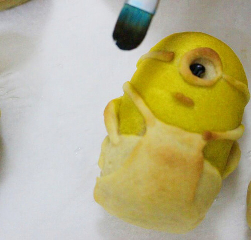 Bánh Trung thu hình Minion vị chanh cho bé 32