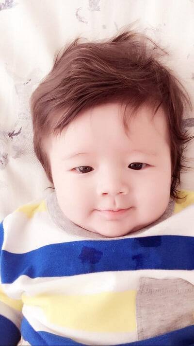 Bé Alfie Túc Mạch - con trai Elly Trần bụ bẫm đáng yêu trong thời kỳ mọc răng 45 Bé Alfie Túc Mạch - con trai Elly Trần bụ bẫm đáng yêu trong thời kỳ mọc răng 17