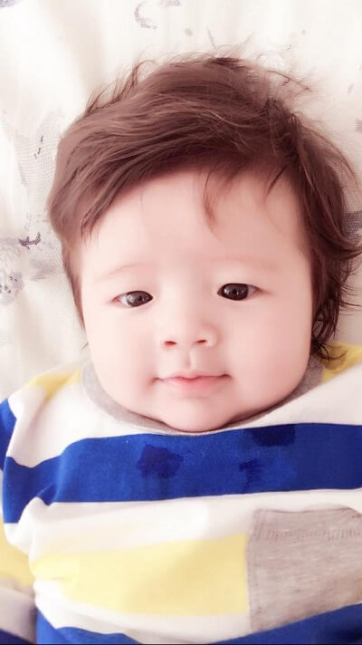 Bé Alfie Túc Mạch - con trai Elly Trần bụ bẫm đáng yêu trong thời kỳ mọc răng 47 Bé Alfie Túc Mạch - con trai Elly Trần bụ bẫm đáng yêu trong thời kỳ mọc răng 19