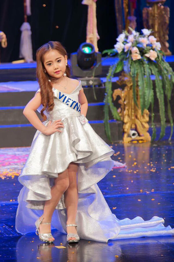 Bé Nguyễn Lê Khánh Linh đoạt giải "Công chúa thời trang" tại Thái Lan 42 Bé Nguyễn Lê Khánh Linh đoạt giải "Công chúa thời trang" tại Thái Lan 14