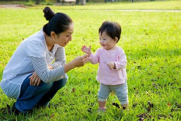 Bé phát triển toàn diện nhờ chơi đúng cách 7