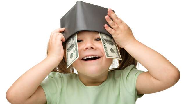 Bé quá mê...tiền, phải làm sao? 34 trẻ mê tiền