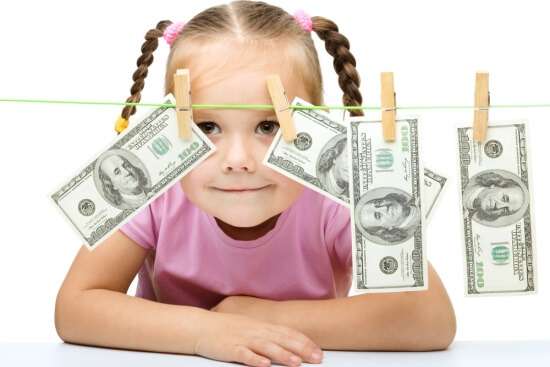 Bé quá mê...tiền, phải làm sao? 35 trẻ mê tiền