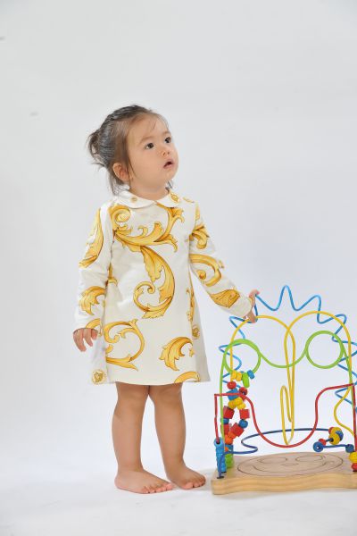 Bé Sol bụ bẵm đáng yêu, tinh nghịch bên mẹ Đoan Trang 27