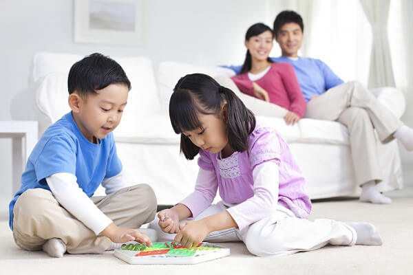 Bí quyết giúp mẹ dẹp ngay tính ganh tị lẫn nhau của con 36 Bí quyết giúp mẹ dẹp ngay tính ganh tị lẫn nhau của con 8