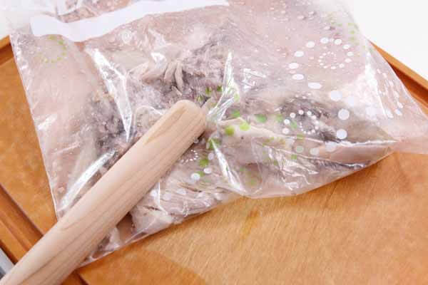 Bí quyết làm món gà luộc rút xương sốt mè Tứ Xuyên thơm ngon tại nhà 52 Bí quyết làm món gà luộc rút xương sốt mè Tứ Xuyên thơm ngon tại nhà 24