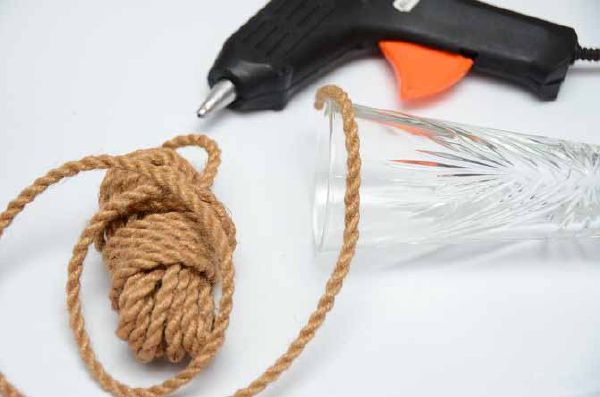 Biến dây thừng, dây đai thành lọ cắm bút trong nháy mắt 18