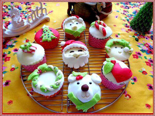 Các bà nội trợ làm bánh Noel "sang hơn khách sạn 5 sao" 52 cac-ba-noi-tro-lam-banh-noel-sang-hon-khach-san-5-sao