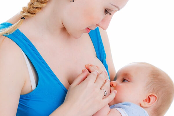 Các bước cho con bú mẹ đúng cách 37 Các bước cho con bú mẹ đúng cách 9