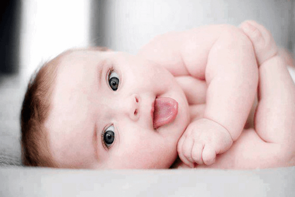 Các bước hỗ trợ bé 6 tháng tuổi phát triển kỹ năng cơ bản mẹ nên biết 8