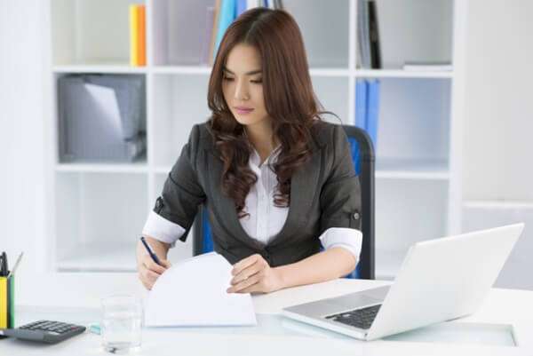 Các cách phòng ngừa thoái hóa cột sống cho dân công sở 6