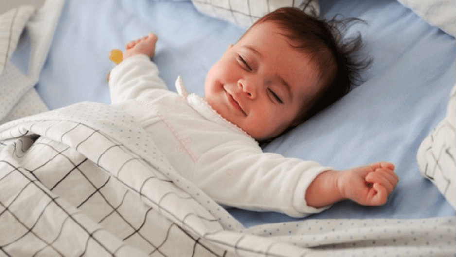 Cách chăm sóc trẻ sơ sinh bị viêm phế quản cấp tính tại nhà 35 vải cotton sẽ giúp trẻ thoải mái