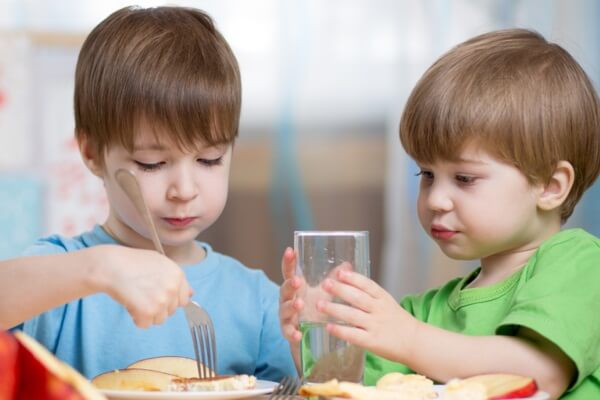 Cách hay giúp trẻ duy trì bữa sáng mỗi ngày 9