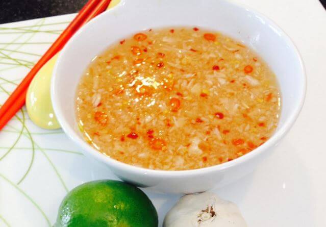 Cách làm 19 loại nước chấm ngon sánh mịn cho các món ăn Việt thêm phần thơm ngon 36 Cách làm 19 loại nước chấm ngon sánh mịn cho các món ăn Việt thêm phần thơm ngon 8