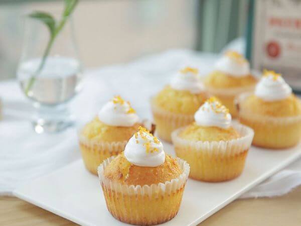 Cách làm bánh cupcake cam vàng thơm ngon miễn chê 27