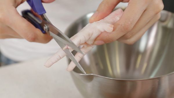 Cách làm chân gà ngâm rượu thơm ngon cho ông xã 45 cách làm chân gà ngâm rượu