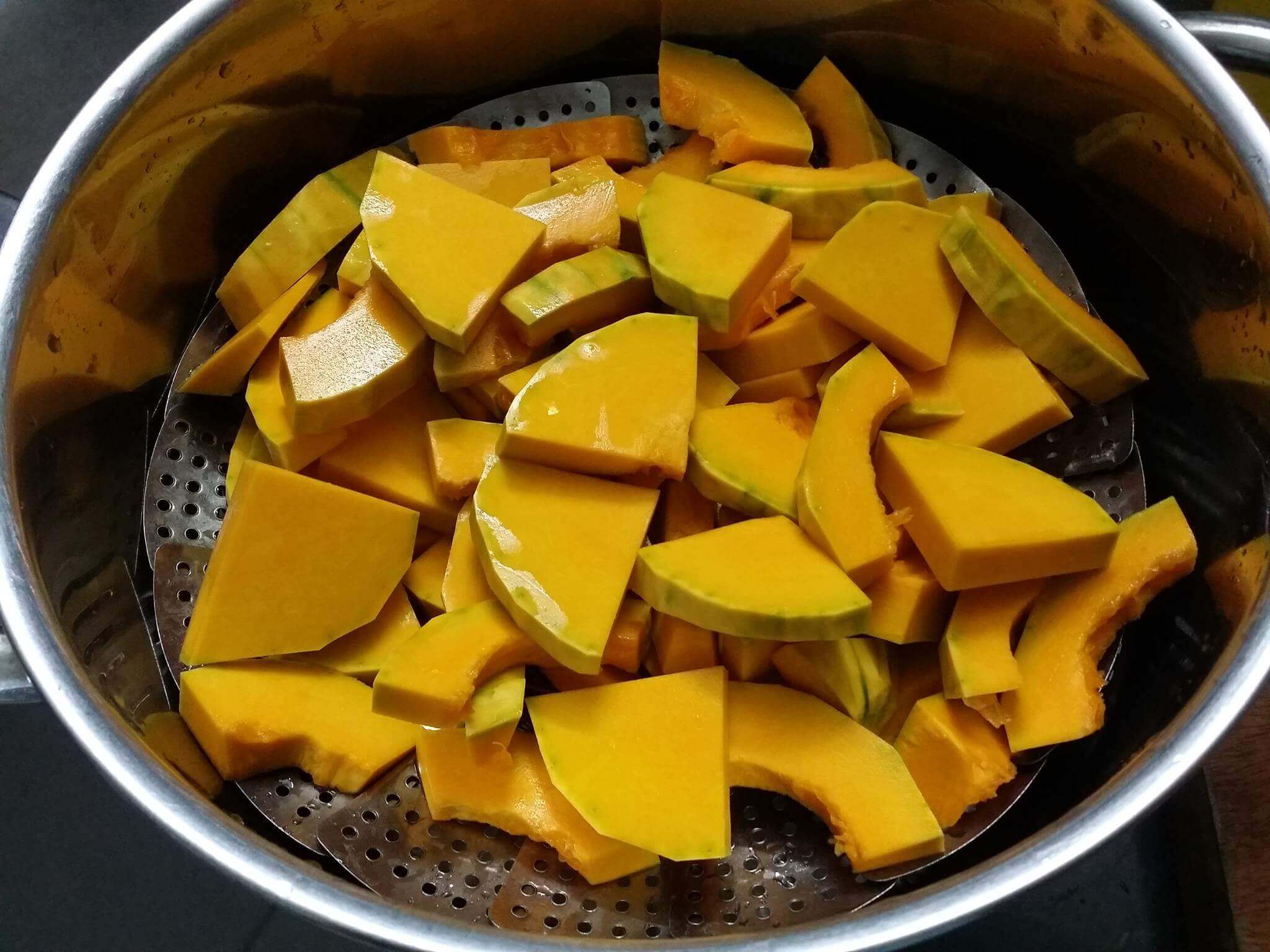 Cách làm sữa bí đỏ bổ dưỡng giúp bé gầy tăng cân nhanh 44 Cách làm sữa bí đỏ bổ dưỡng giúp bé gầy tăng cân nhanh 18
