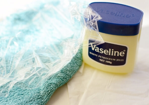 Cách trị mụn đầu đen bằng vaseline hiệu quả tức thì 38 Cách trị mụn đầu đen bằng vaseline hiệu quả tức thì 10
