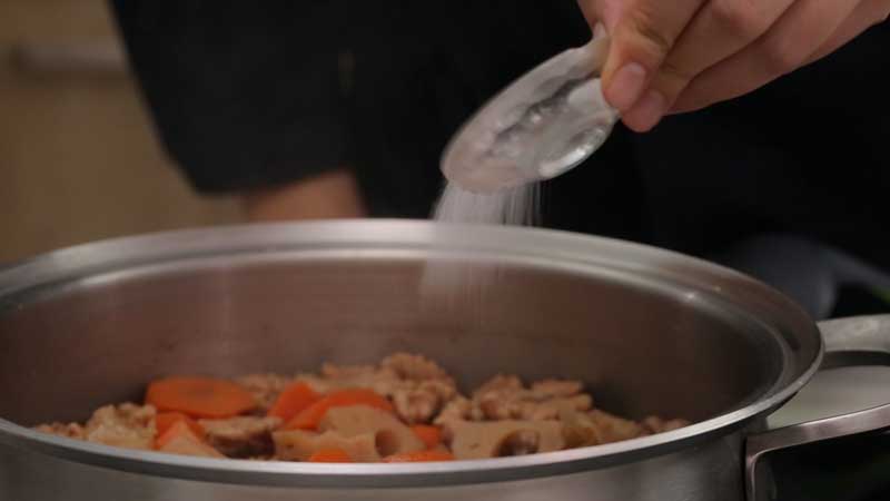Canh củ sen hạt điều ngọt mát ngon miệng cho người đang ăn kiêng 46 Canh củ sen hạt điều ngọt mát ngon miệng cho người đang ăn kiêng 18