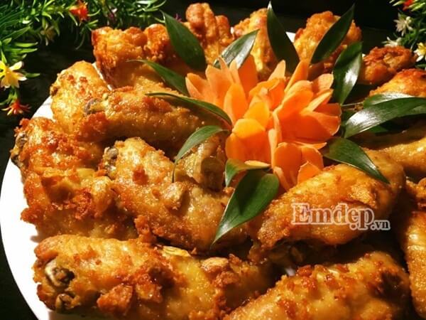 Cánh gà chiên tỏi ớt thơm nức căn bếp nhỏ 51 Cánh gà chiên tỏi ớt thơm nức căn bếp nhỏ 23