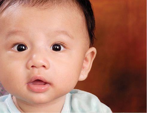 Cảnh giác bệnh u nguyên bào võng mạc ở trẻ 6