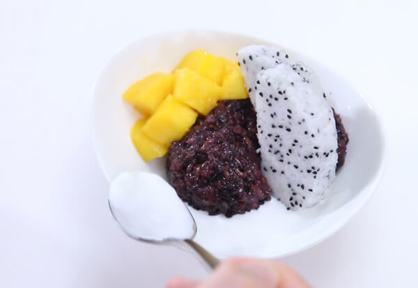 Chè xoài nếp cẩm cốt dừa thơm ngọt, béo ngậy 51 Chè xoài nếp cẩm cốt dừa thơm ngọt, béo ngậy 23
