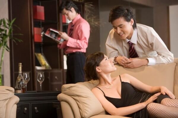 Cơ hội để "hư" có ở mọi nơi, làm sao vượt qua cám dỗ với tình ngoài luồng? 34 co-hoi-de-hu-co-o-moi-noi-lam-sao-vuot-qua-cam-do-voi-tinh-ngoai-luong